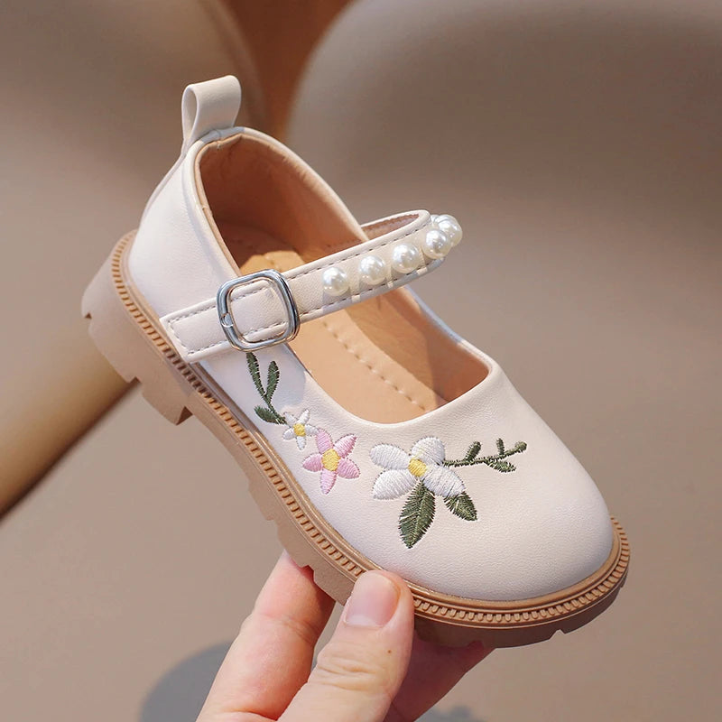 Girls Embroidery Princess Shoes 2024 Spring and Autumn Soft Bottom Children's Leather Shoes Little Girl Shallow Mouth Shoes