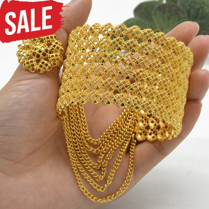 Gold Chain Bracelet With Ring B-307-Bracelet Rings